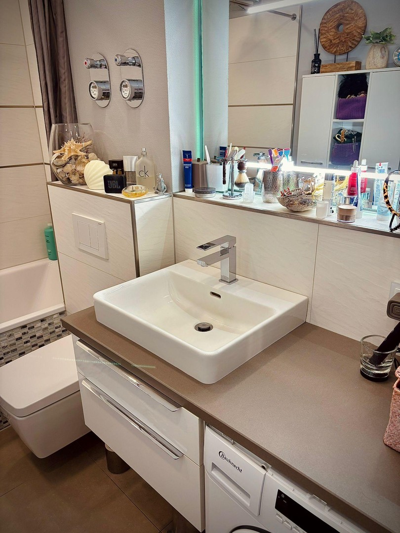 Von Privat urbane Wohnung mit Aussicht – Hamburg – Vorschaubild 7