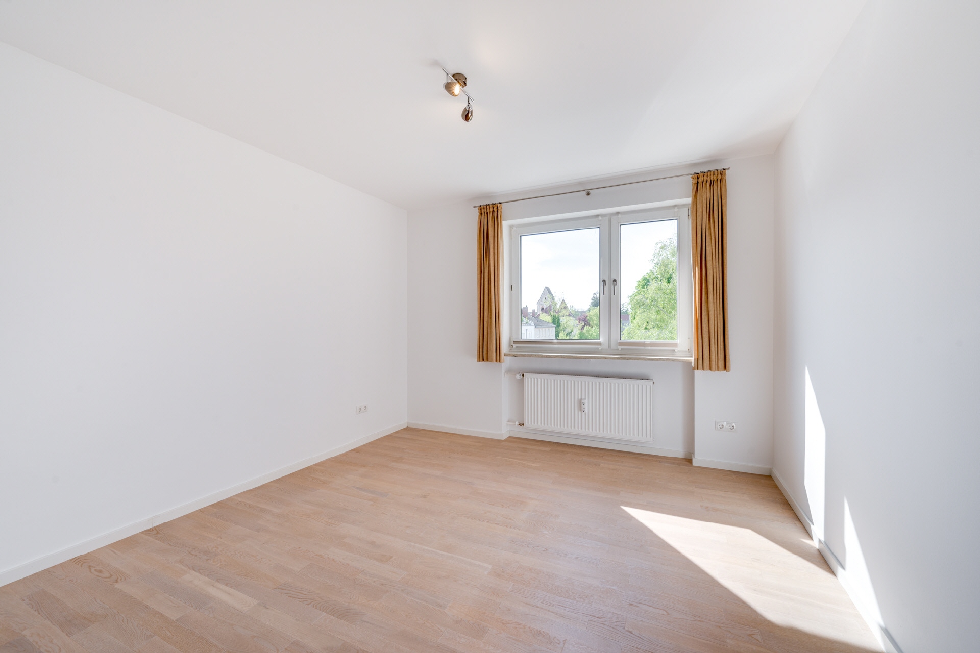 AIGNER - Lichtdurchflutete Wohnung in ruhiger Stadtlage – München – Vorschaubild 4