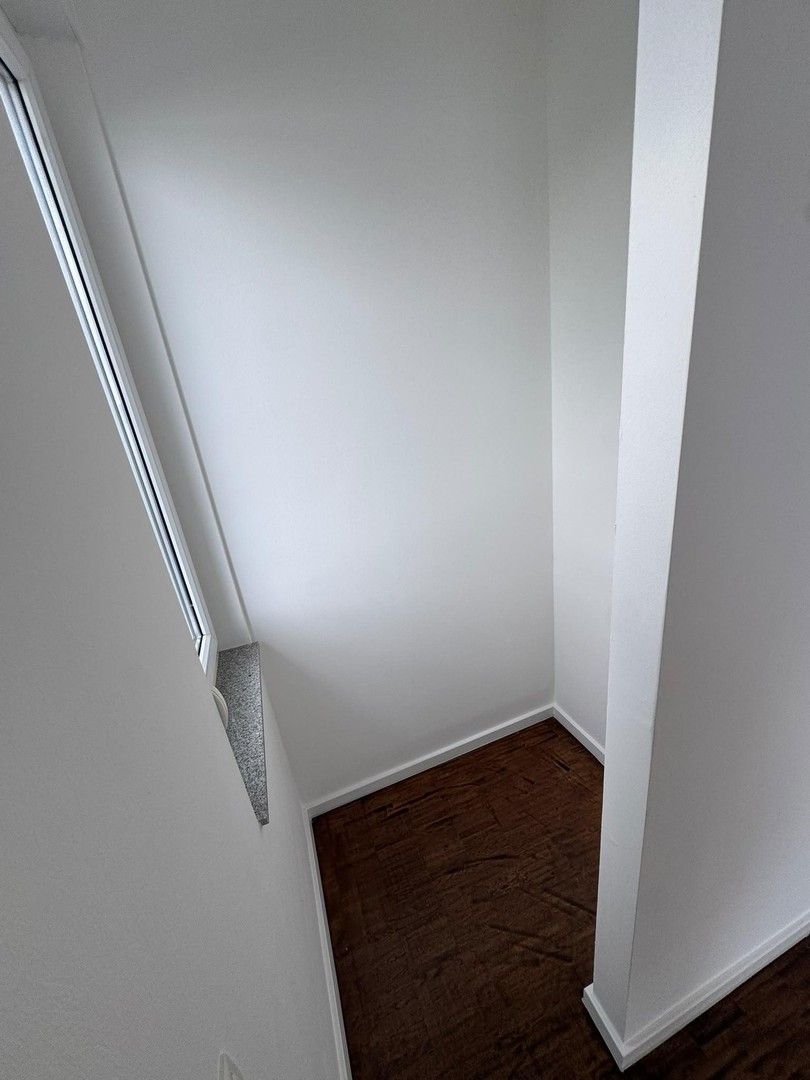 Lichtdurchflutetes Penthouse mit zwei Terrassen - hochwertig saniert in begehrter TH-Nähe – Köln – Vorschaubild 11