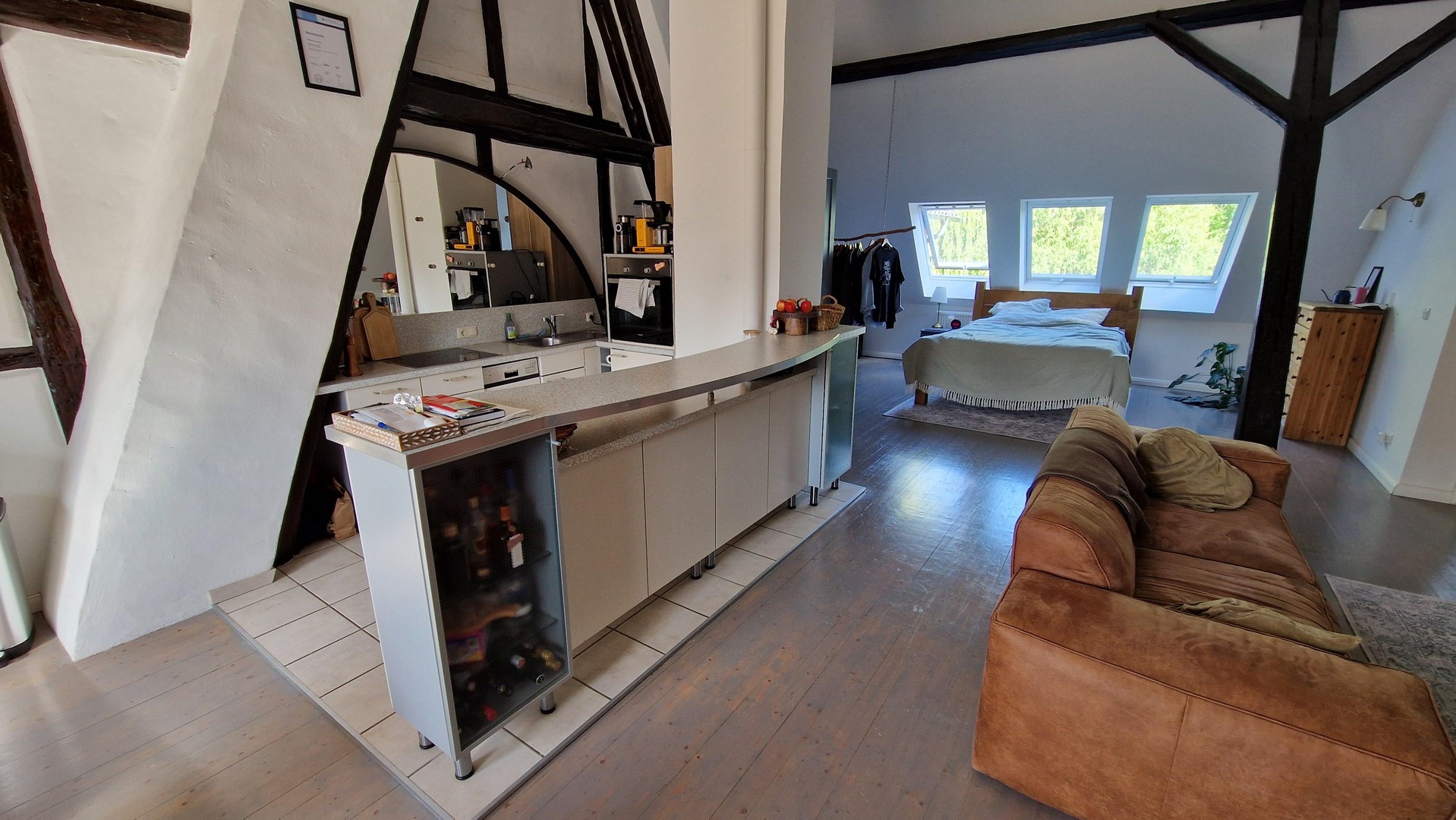 Dachgeschosswohnung mit Gartennutzung im kernsanierten Landhaus – Bavendorf – Vorschaubild 4
