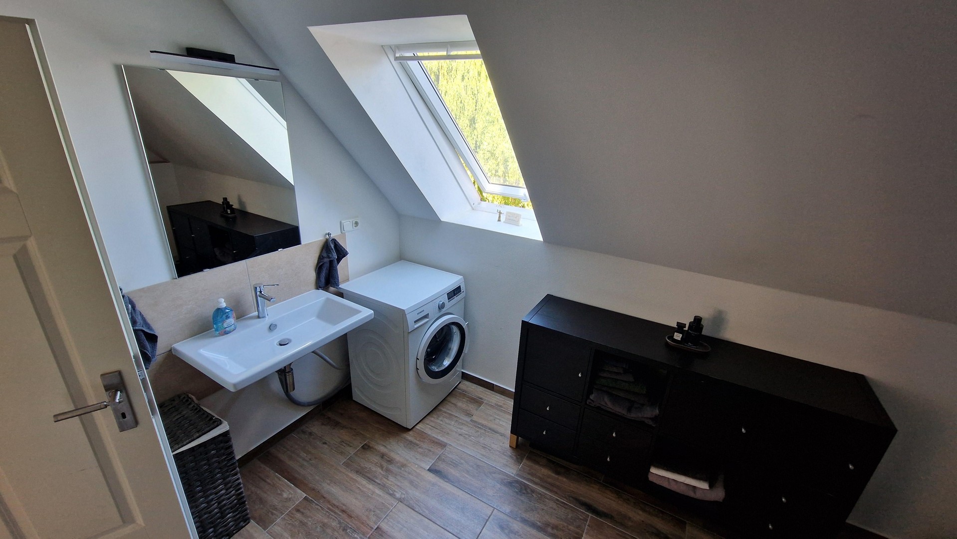 Dachgeschosswohnung mit Gartennutzung im kernsanierten Landhaus – Bavendorf – Vorschaubild 13