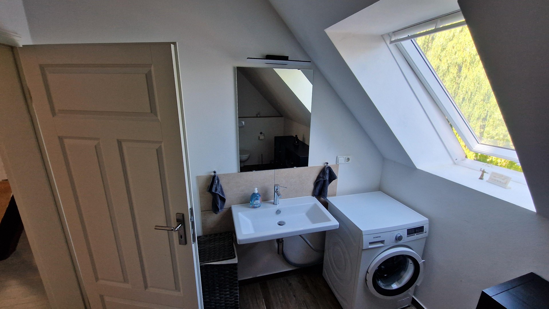 Dachgeschosswohnung mit Gartennutzung im kernsanierten Landhaus – Bavendorf – Vorschaubild 14