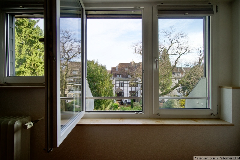 Ansprechend und komplett möblierte Wohnung in sehr schöner Wohnlage, mit Internetzugang und HomeOffice-Raum – Düsseldorf – Vorschaubild 6