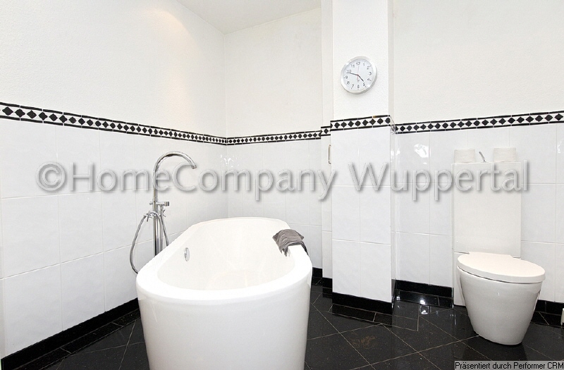 Stylish living! Charming apartment with compact patio and internet, right by the Hofgarten – Düsseldorf – Vorschaubild 10