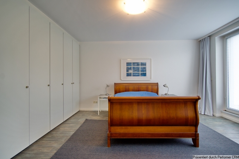 Schöne möblierte 2-Zimmer-Wohnung mit Balkon und Blick in den Garten, in einer gepflegten, ruhigen Wohnlage. – Düsseldorf – Vorschaubild 9