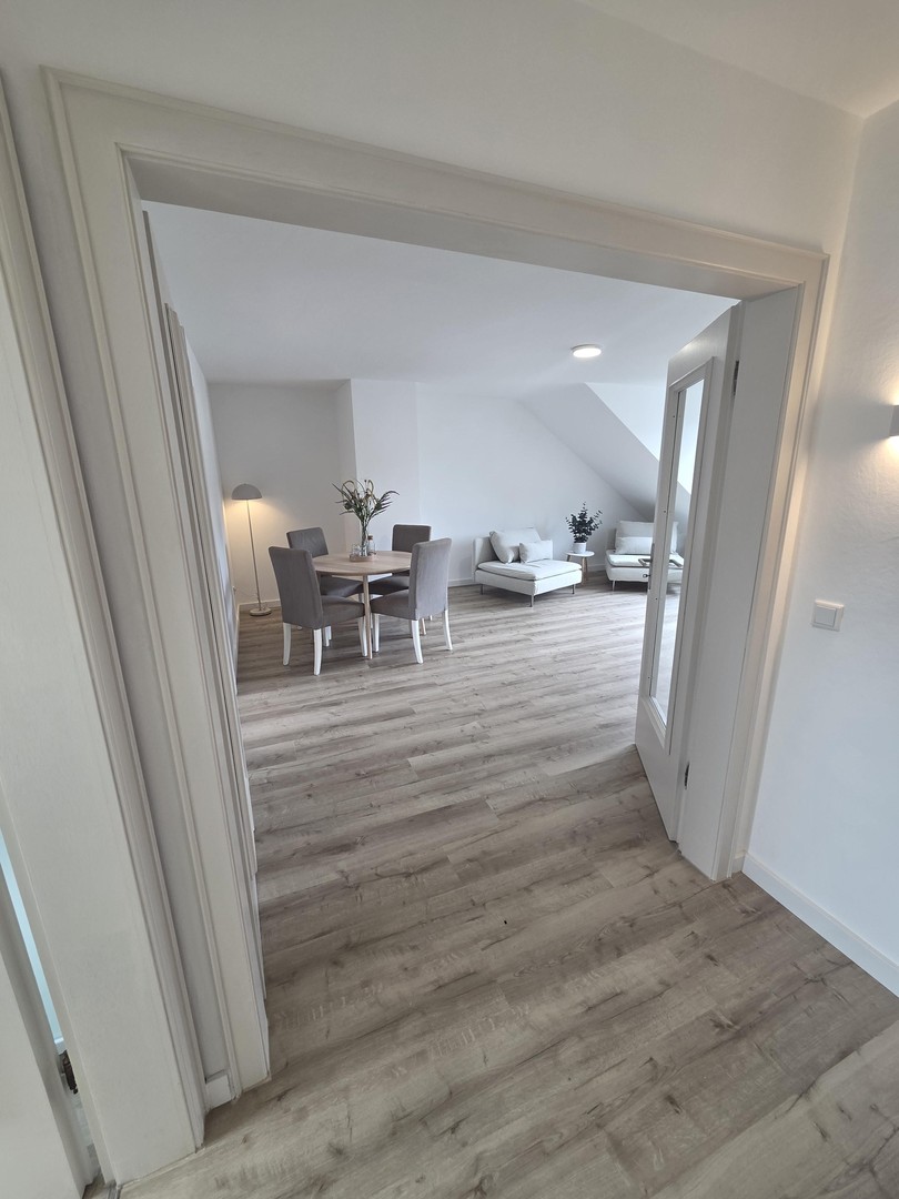Stilvolle 4-Zimmer-Wohnung in ruhiger, zentraler Lage von Viersen - bezugsfertig & provisionsfrei – Viersen – Bild 1 von 22