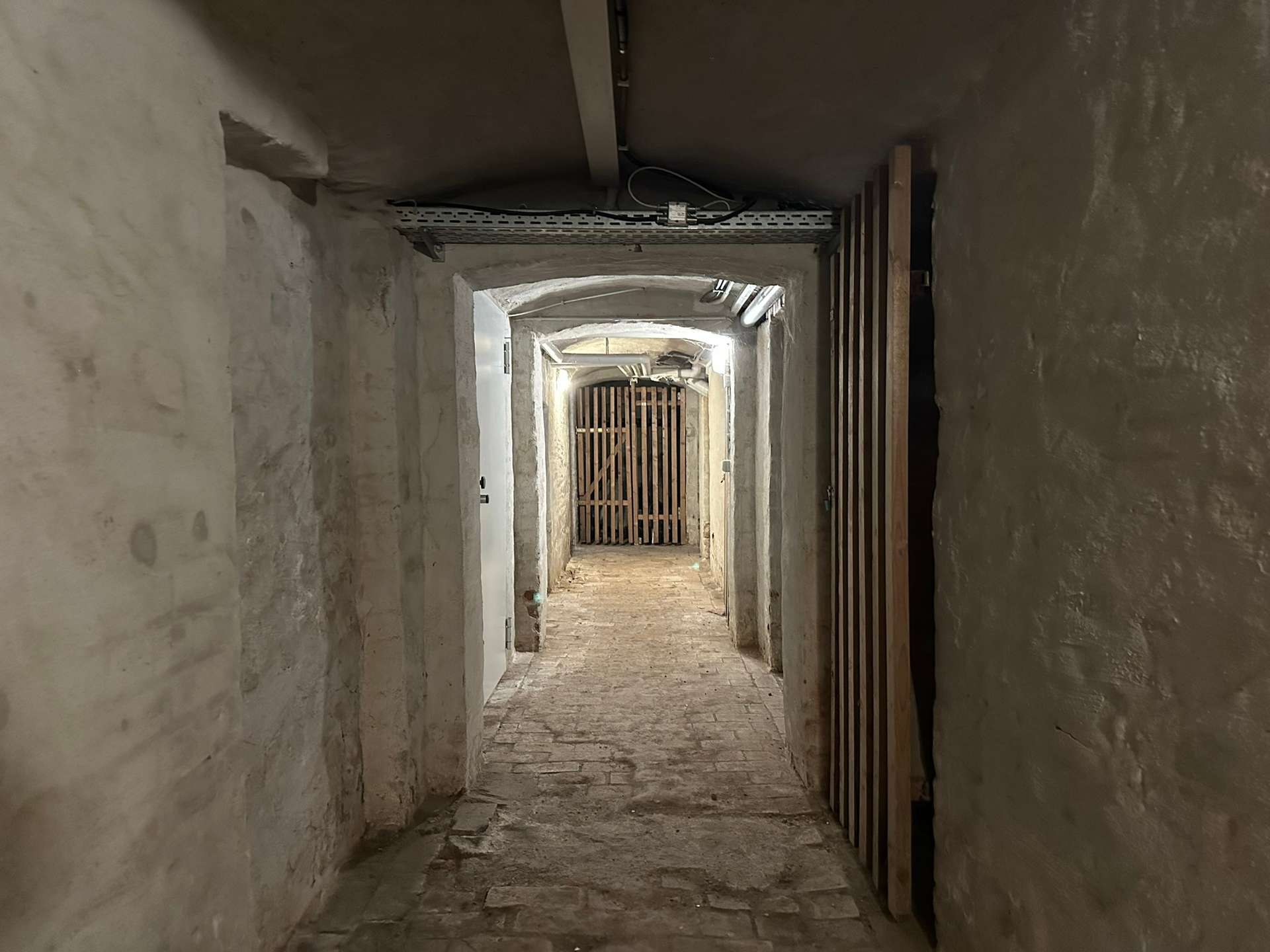 Zwei-Zimmer-Wohnung mit Abstellraum, grünem Innenhof und flexibler Übergabe – Leipzig – Vorschaubild 14