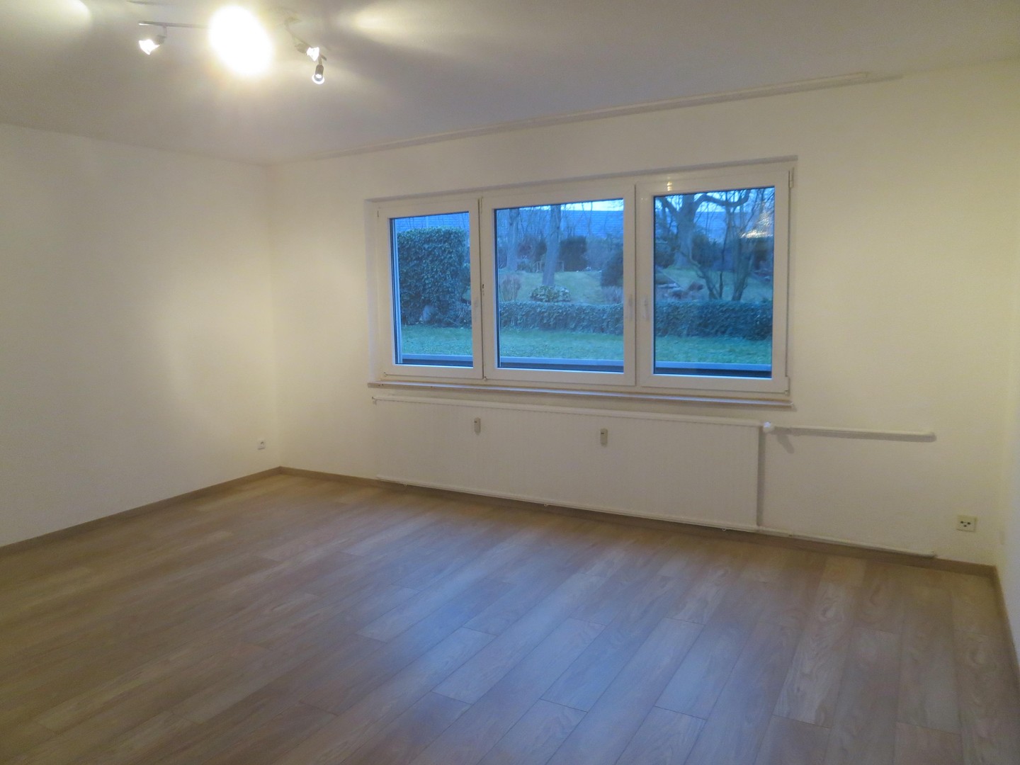 Schönes Apartment in Köln-Mülheim in ruhiger Bestlage mit Gartenblick – Köln – Vorschaubild 3