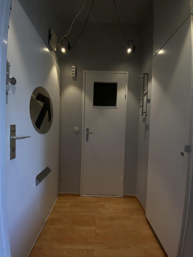 Helle 31 m²-Wohnung mit Balkon nahe Bayerischer Platz – frisch renoviert, fre – Berlin – Vorschaubild 3