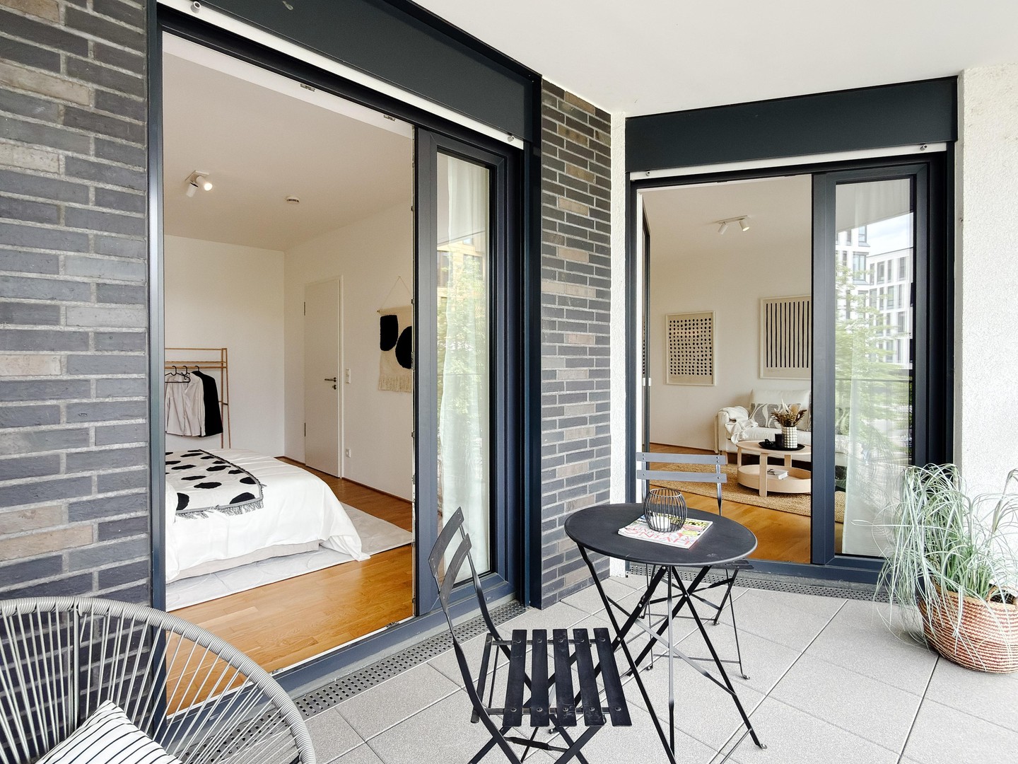 Wohnen am Wasser: Stilvolle 2-Zimmer-Wohnung mit Balkon, Wasserblick und Tiefgarage – Mainz – Vorschaubild 4