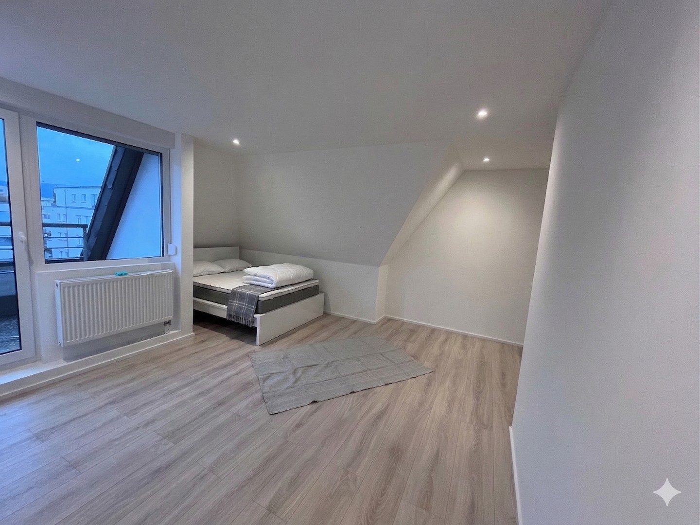 Perfekte Investition – 6-Zi-Wohnung - WG oder Kurzzeitvermietung – Stuttgart – Vorschaubild 2