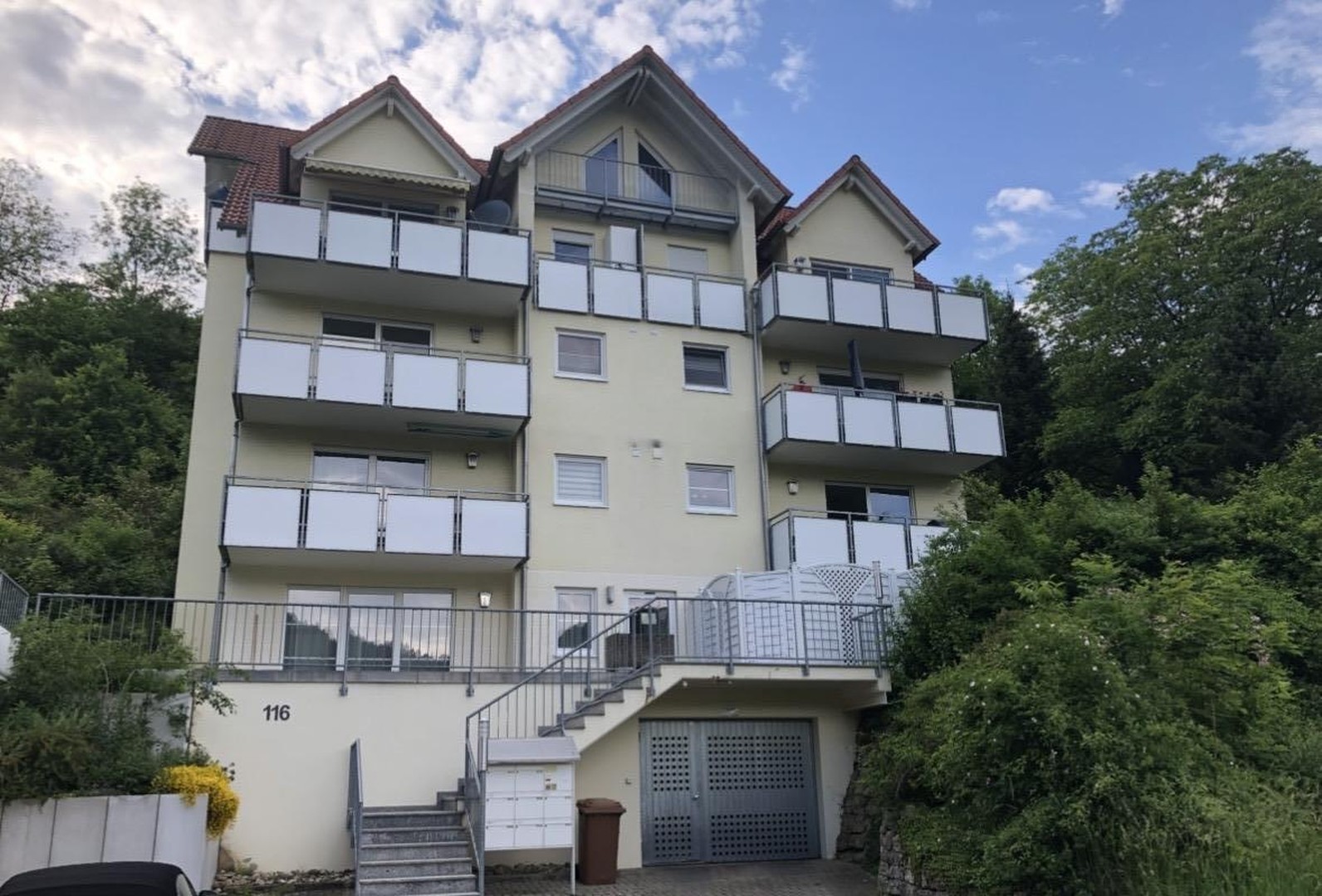 Attraktive 3,5-Zimmer-Wohnung mit Balkon, Aufzug & Tiefgarage in Horb a. N. - Innenbilder folgen