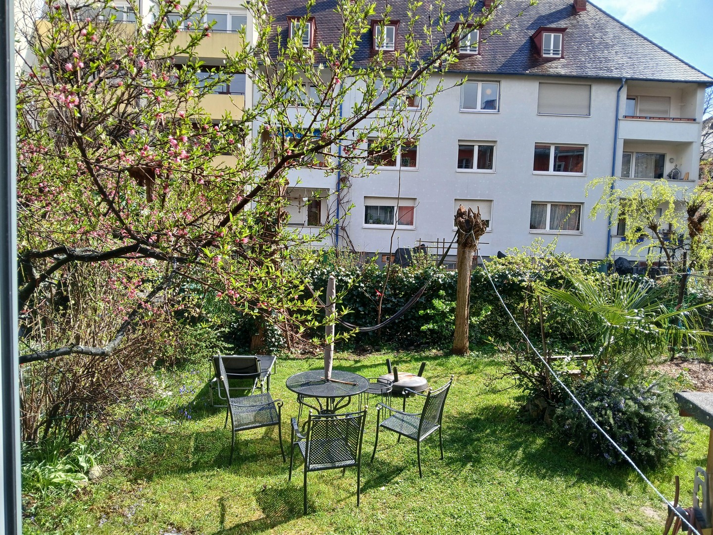 Ruhige Erdgeschosswohnung mit einmaligem Garten in zentraler Lage in der Unterwiehre – Freiburg – Vorschaubild 5
