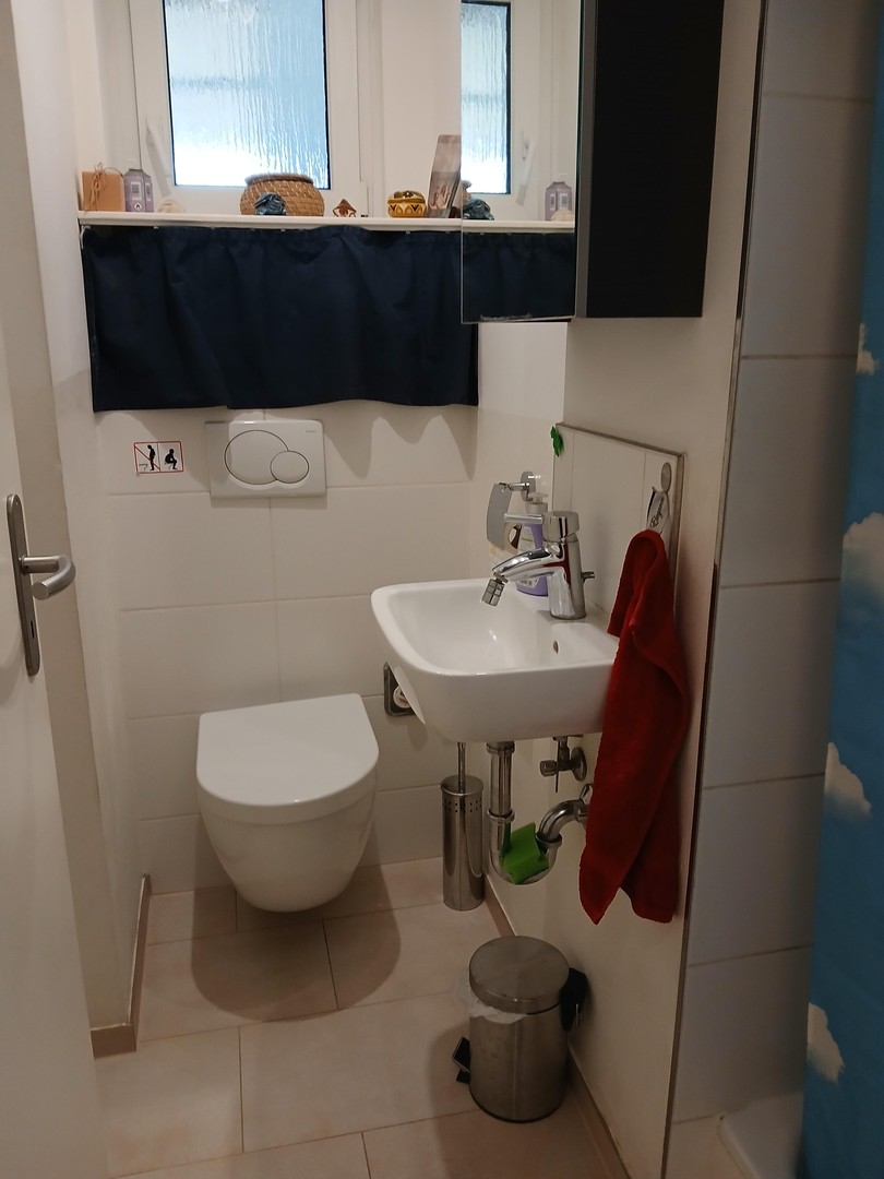 Ruhige Erdgeschosswohnung mit einmaligem Garten in zentraler Lage in der Unterwiehre – Freiburg – Vorschaubild 8