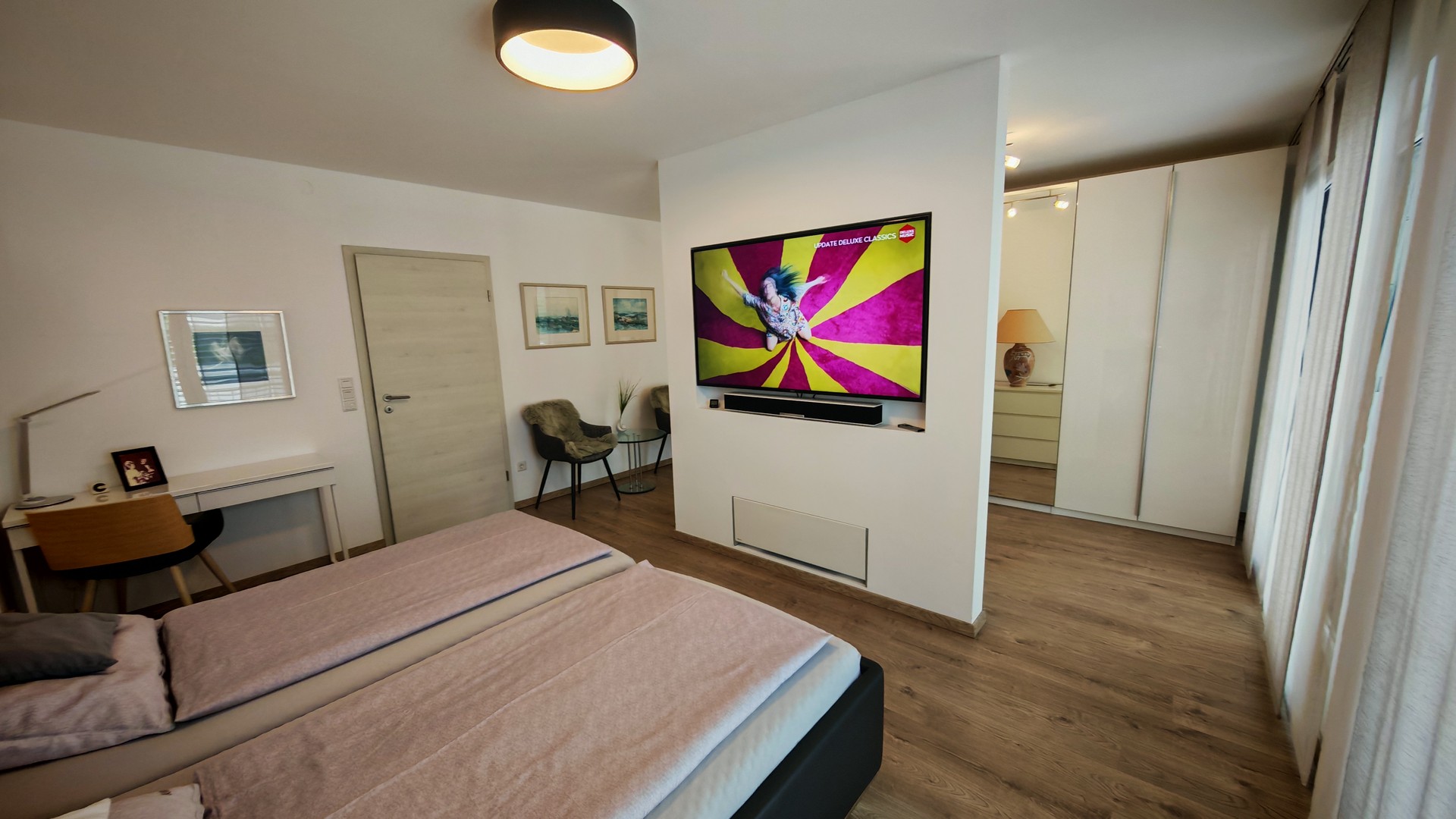 Zeitlose Eleganz trifft modernen Wohnkomfort – hochwertiges Reihenhaus mit exklusivem Interior – ALTDORF B. NUERNBERG – Vorschaubild 20