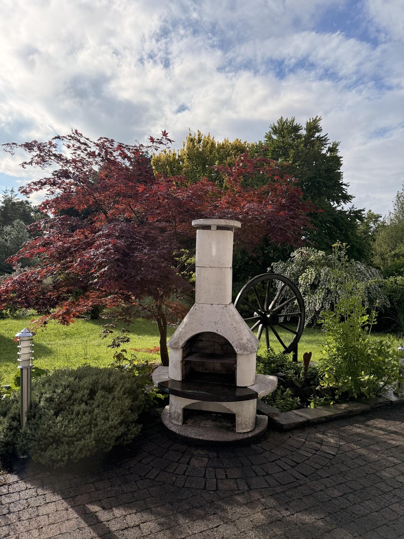 Gepflegtes Einfamilienhaus mit EBK, Balkon, schön angelegtem Garten und Aussicht – Waldbröl – Vorschaubild 8
