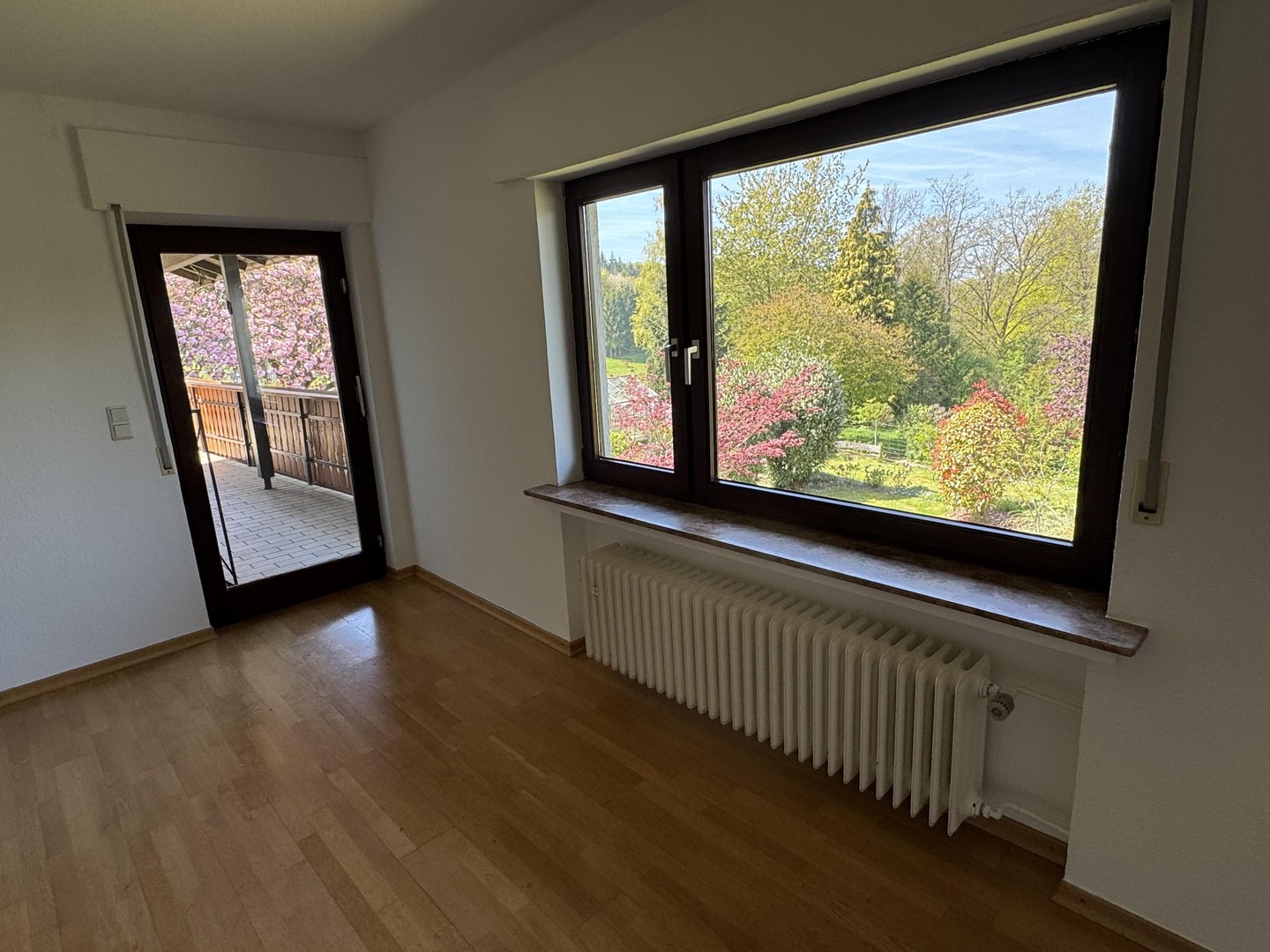 Gepflegtes Einfamilienhaus mit EBK, Balkon, schön angelegtem Garten und Aussicht – Waldbröl – Vorschaubild 15