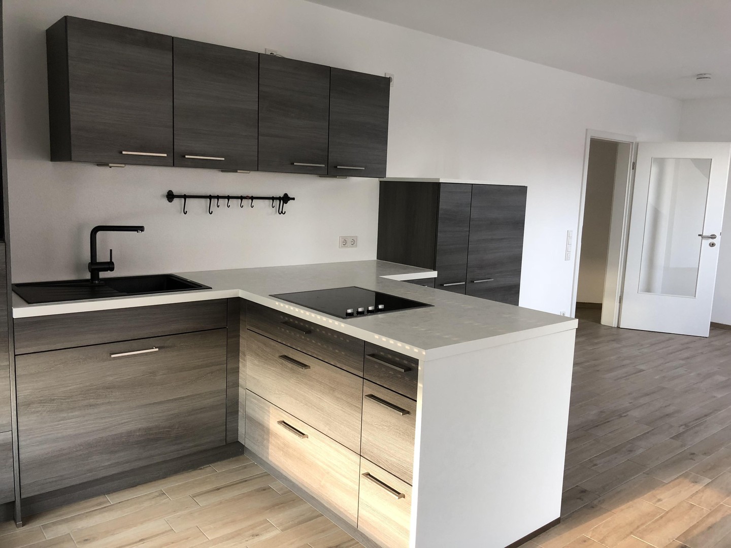 Hochwertige Dachgeschosswohnung in zentraler Lage in Gaimersheim