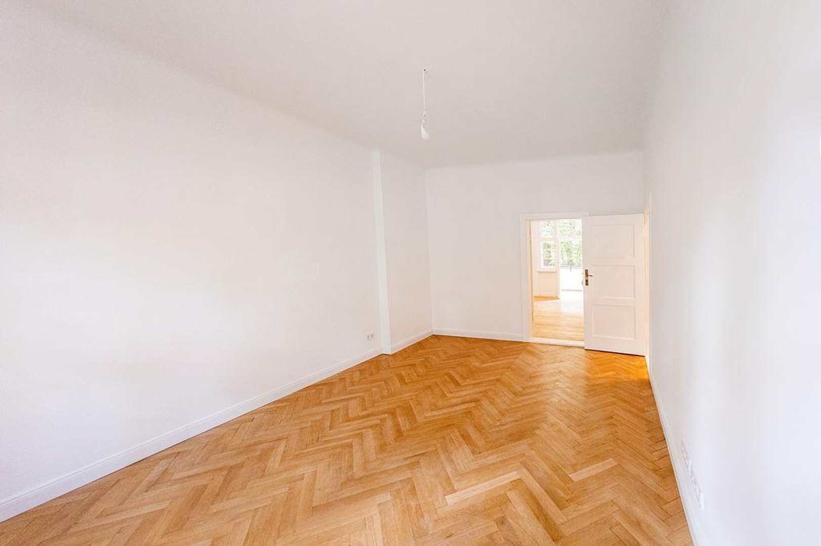 Provisionsfrei: sanierte 4 Zimmer Wohnung mit Gartennutzung in Zinnowwaldsiedlung! – Berlin – Vorschaubild 5