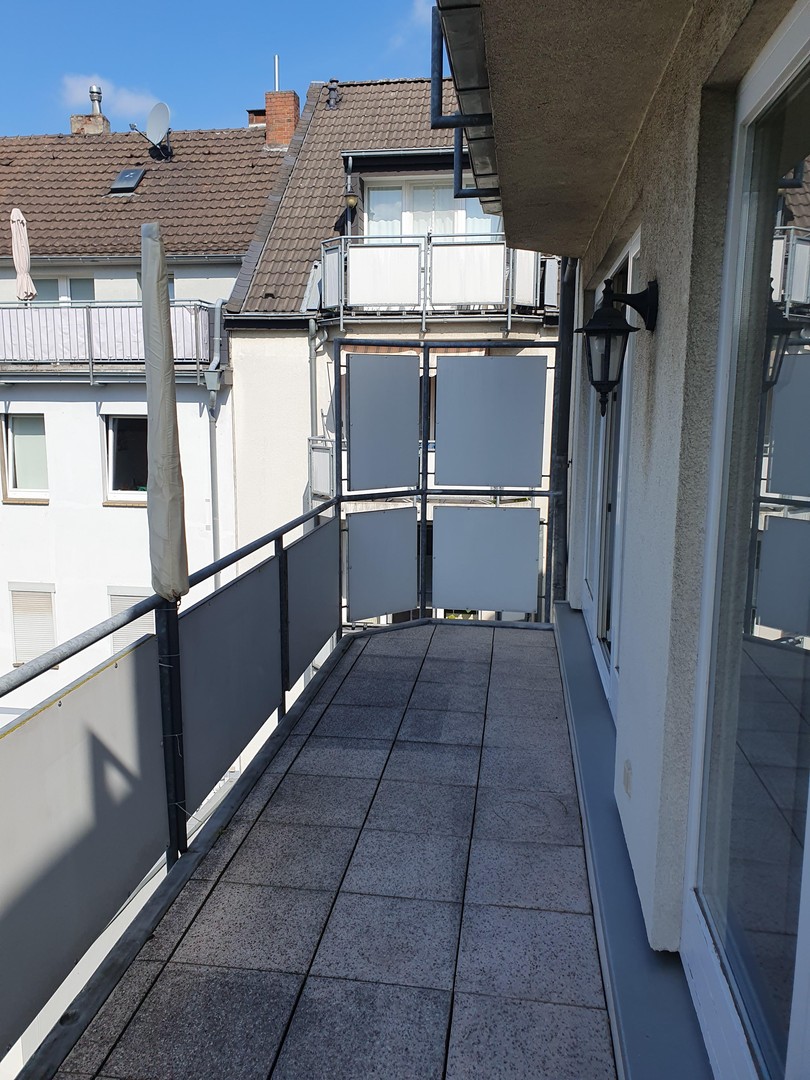 3-Zimmer-Wohnung mit Aufzug, Balkon und Garage in Zentrumsnähe – Krefeld – Vorschaubild 4