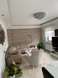 WOHNEN & VERMIETEN MIT GARTEN UND POOL – Köln – Vorschaubild 4