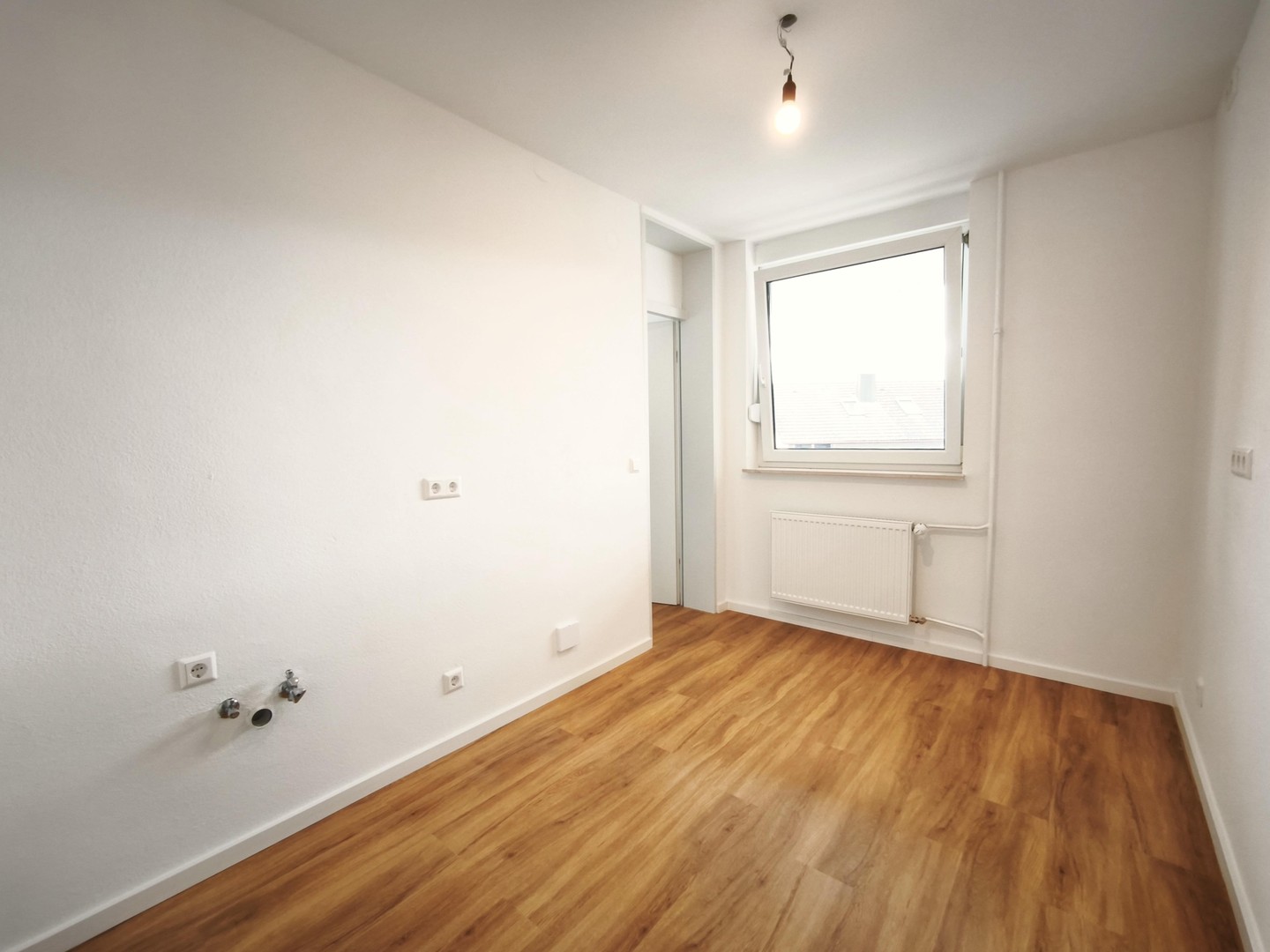 Hochwertig saniert & sofort bezugsfrei: Moderne 3,5 Zimmer-Wohnung mit Balkon, Garage – Ettenheim – Vorschaubild 11