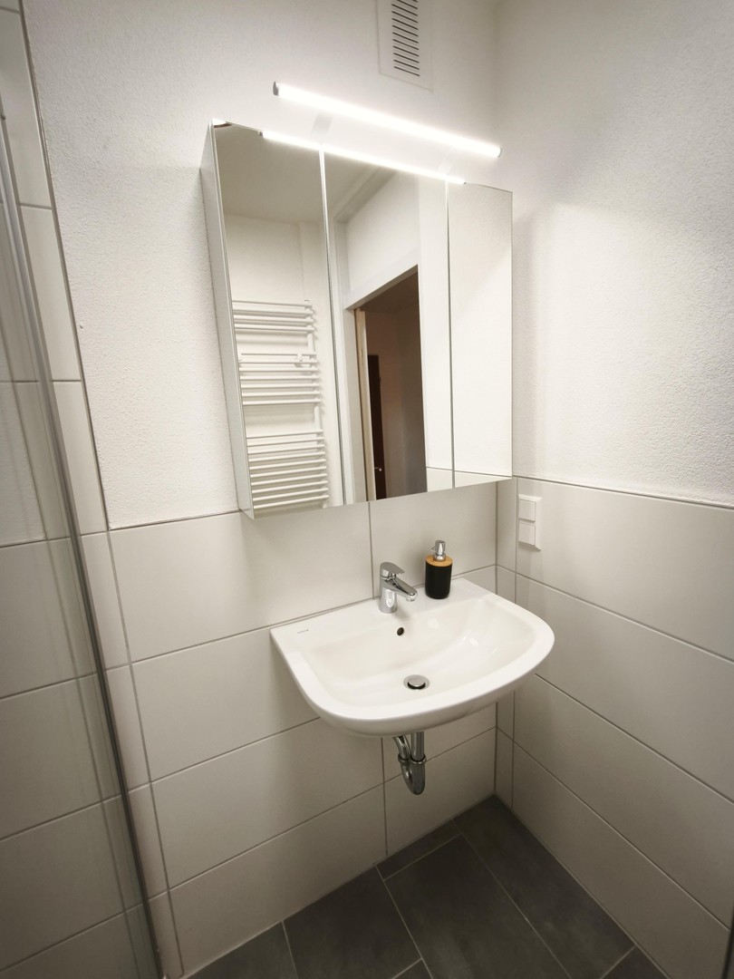 Hochwertig saniert & sofort bezugsfrei: Moderne 3,5 Zimmer-Wohnung mit Balkon, Garage – Ettenheim – Vorschaubild 14