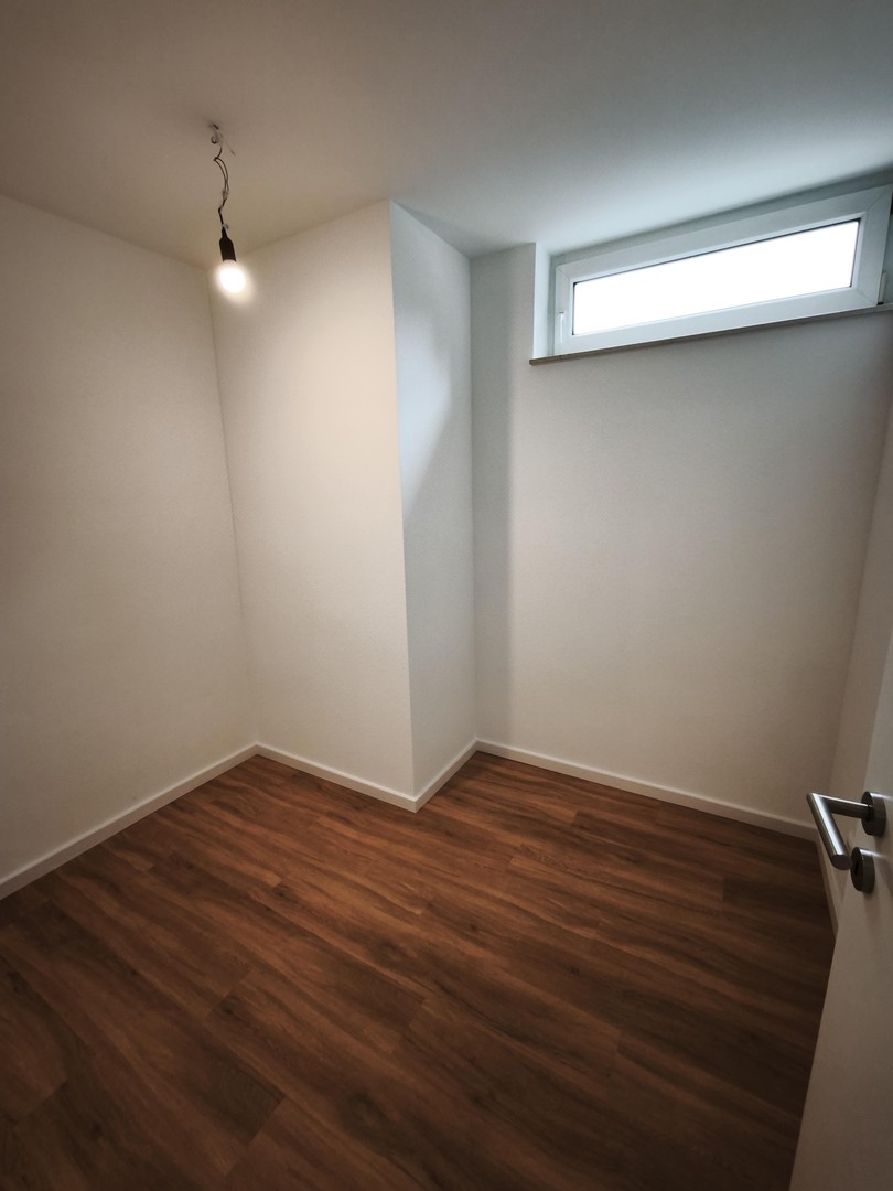 Hochwertig saniert & sofort bezugsfrei: Moderne 3,5 Zimmer-Wohnung mit Balkon, Garage – Ettenheim – Vorschaubild 19