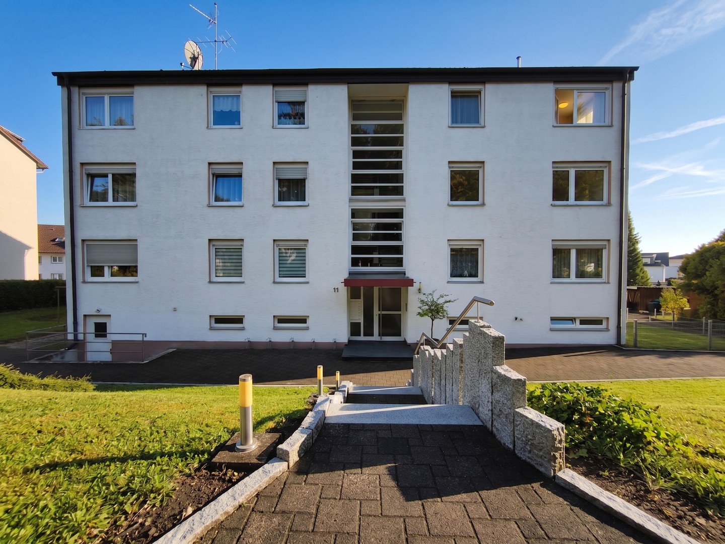 Hochwertig saniert & sofort bezugsfrei: Moderne 3,5 Zimmer-Wohnung mit Balkon, Garage – Ettenheim – Vorschaubild 20