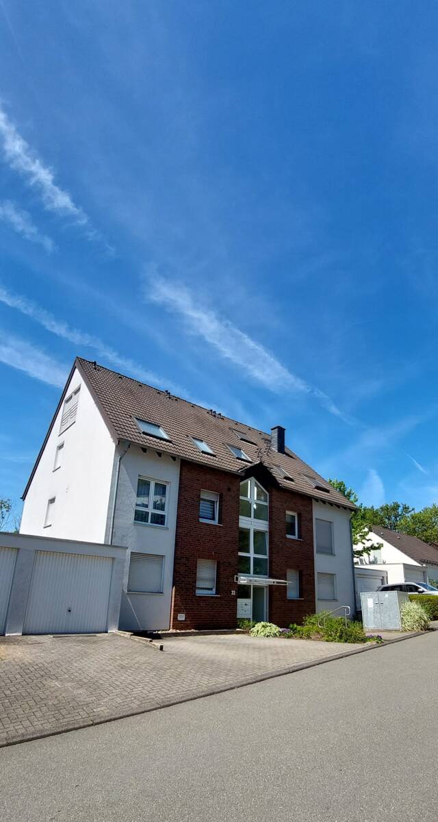 Design-Maisonette mit Bulthaupt-Küche, Sauna, Whirlpool, Dachterrasse, Ankleide mit Einbauschränken – Wuppertal – Vorschaubild 25