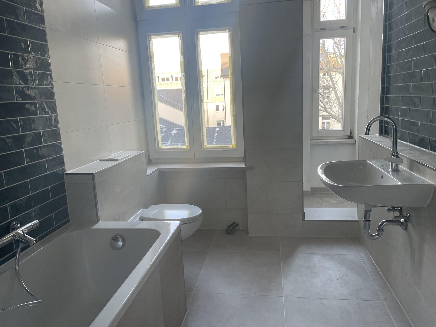 Elegantes und möbliertes 4-Room Apartment in Leipzig’s Prestigious Musikviertel – Leipzig – Vorschaubild 25
