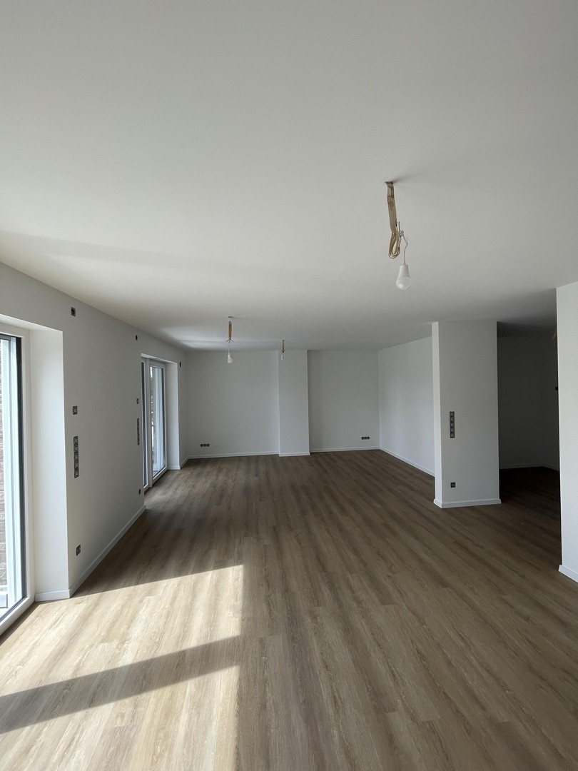 Attraktive 3 Zimmer Wohnung im 1.OG mit Dachterasse in Kempen, St.Hubert – Kempen – Vorschaubild 3