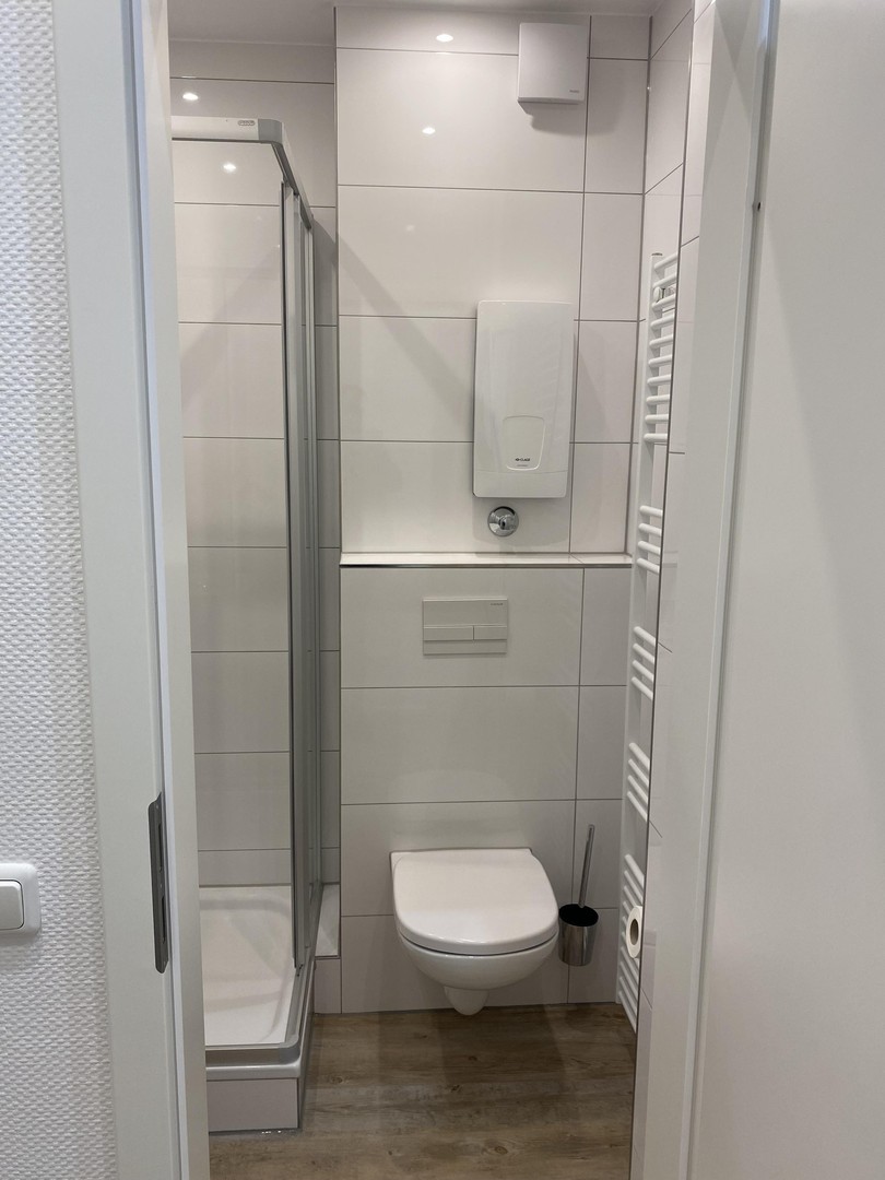 Kernsaniertes (2023) Appartment 3.OG, Fernwärme, lichtdurchflutet, LED-Strahler, Rheinhausen – Duisburg – Vorschaubild 13