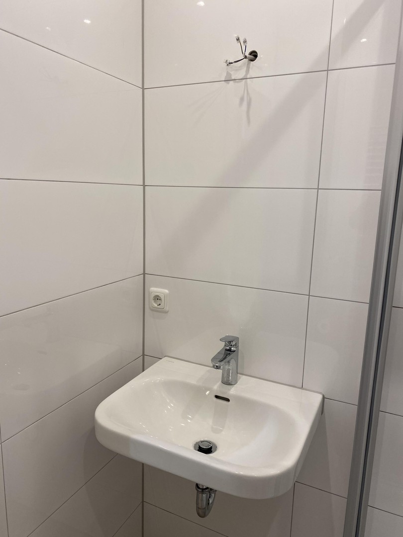 Kernsaniertes (2023) Appartment 3.OG, Fernwärme, lichtdurchflutet, LED-Strahler, Rheinhausen – Duisburg – Vorschaubild 15