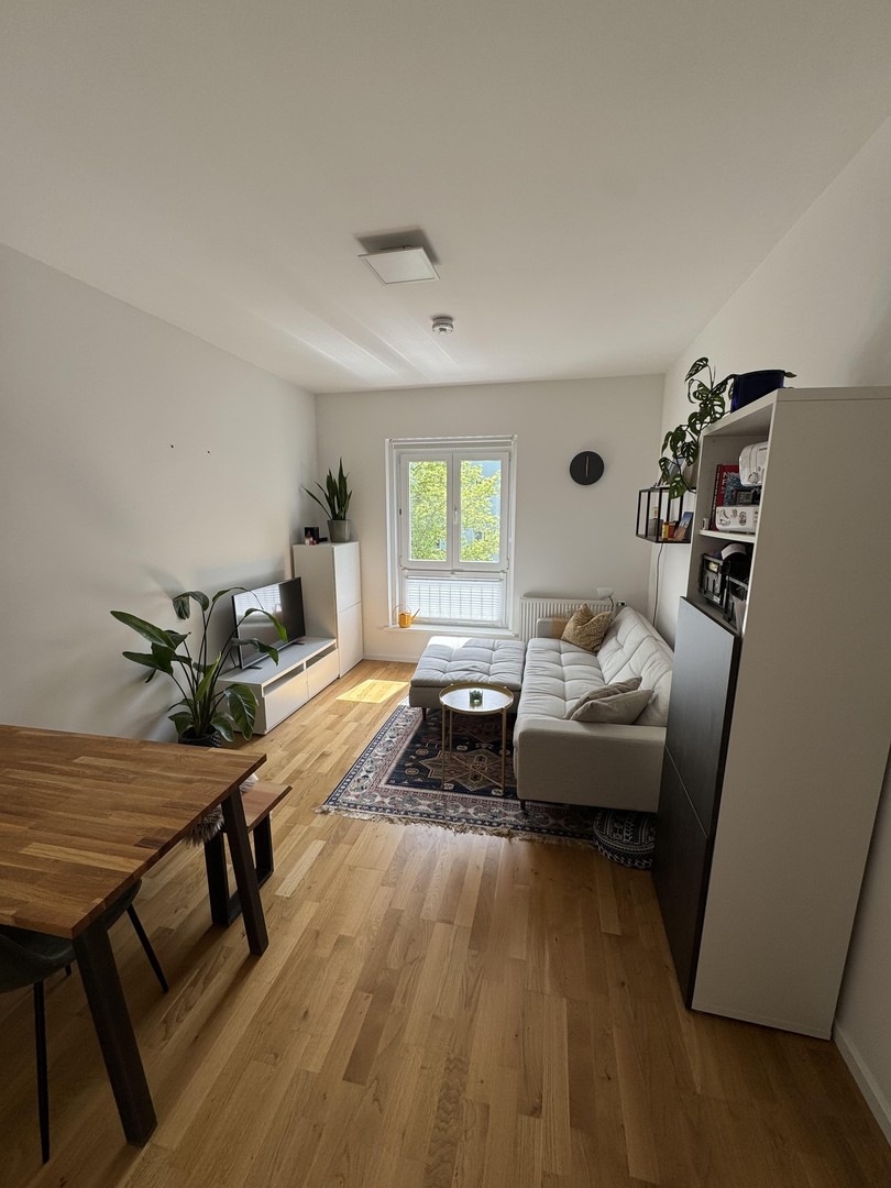 Bezugsfreie 2-Zimmer-Wohnung in Prenzlauer Berg mit EBK & Balkon – Berlin – Vorschaubild 2