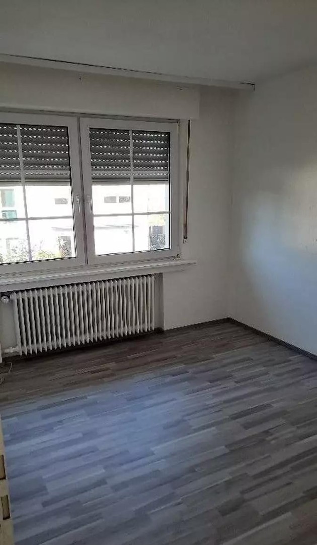 ⭐️⭐️⭐️Helle 3-Zimmer-Wohnung mit Einbauküche, Gartennutzung in Sankt Augustin – ab 01.09. – Sankt Augustin – Vorschaubild 3
