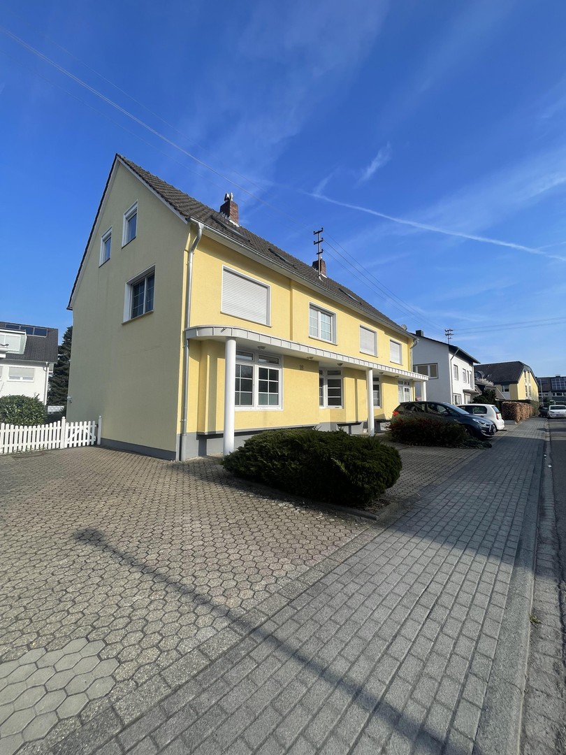 ⭐️⭐️⭐️Helle 3-Zimmer-Wohnung mit Einbauküche, Gartennutzung in Sankt Augustin – ab 01.09. – Sankt Augustin – Vorschaubild 7