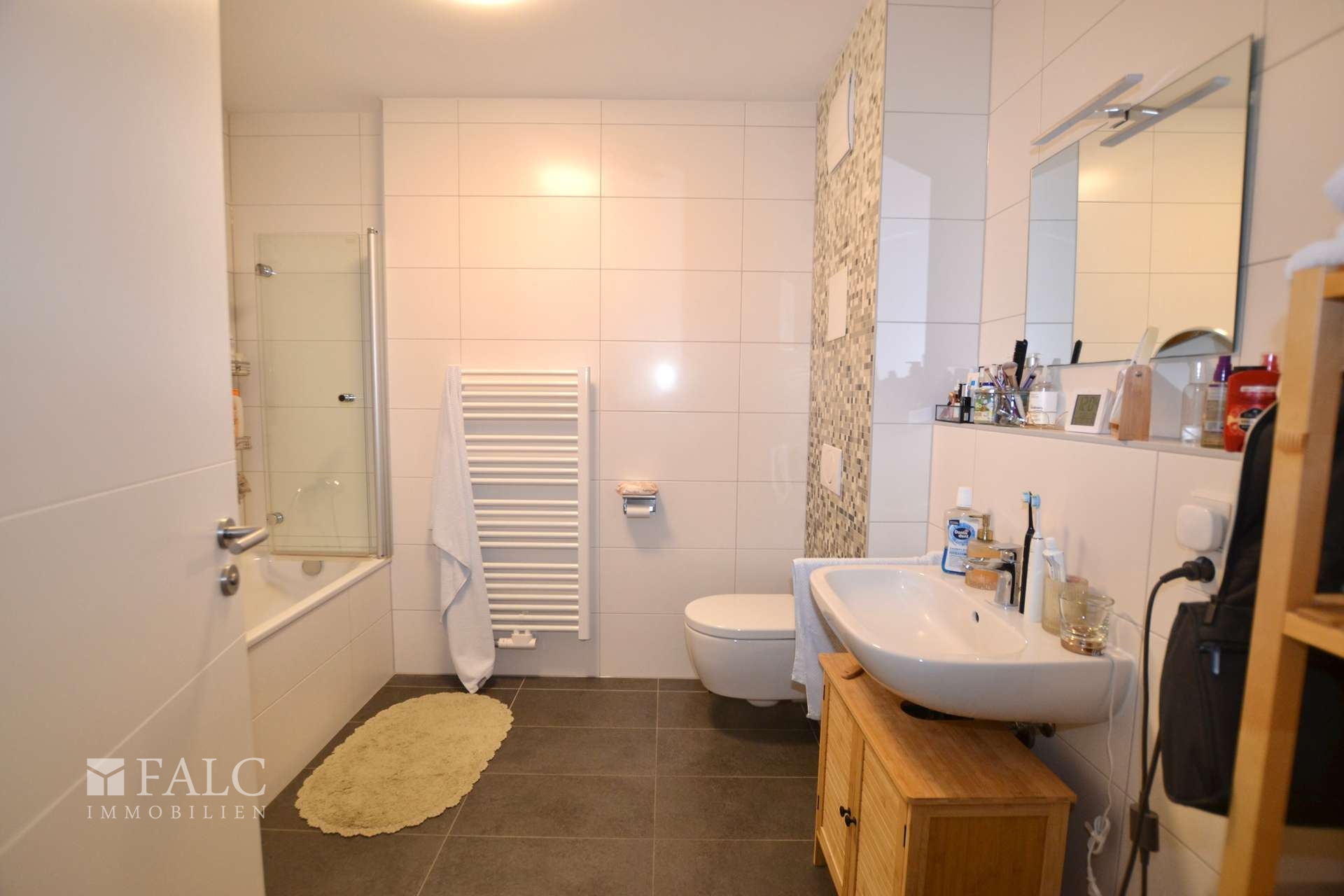 Stilvolles Zuhause im Münchner Westen mit exklusiver Dachterrasse und herrlichem Fernblick – München – Vorschaubild 11