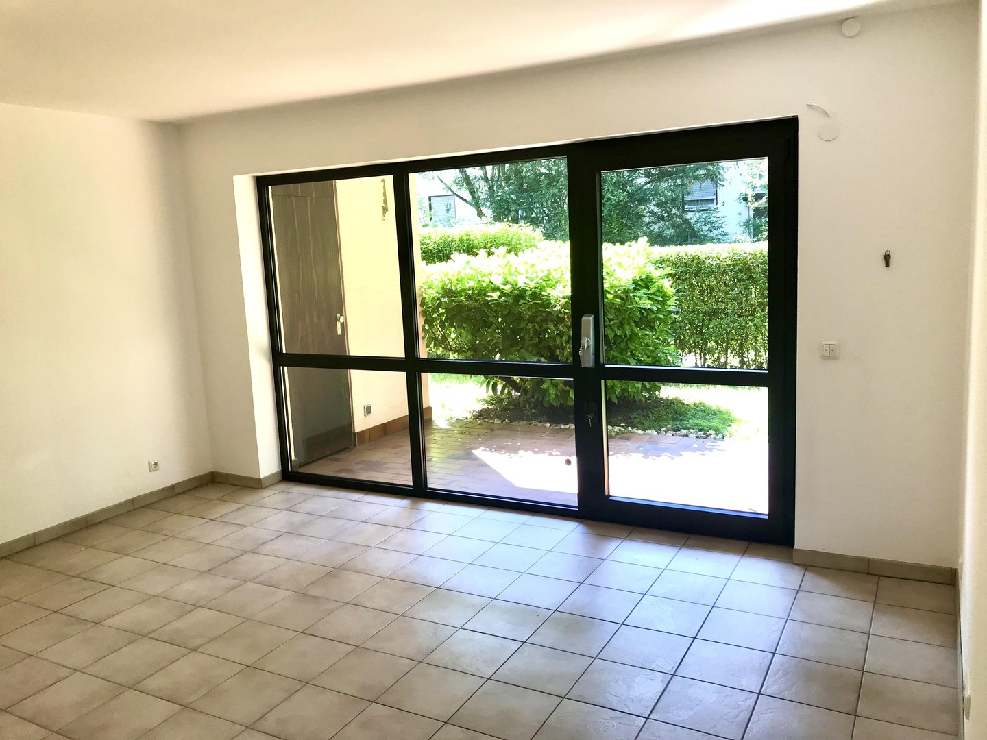 Die ideale 2-Zi.-Wohnung in FFM-Hausen – Frankfurt am Main – Vorschaubild 4
