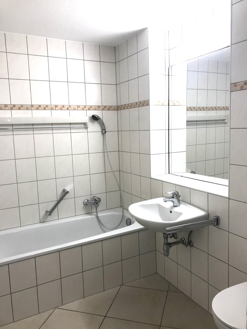 Die ideale 2-Zi.-Wohnung in FFM-Hausen – Frankfurt am Main – Vorschaubild 9