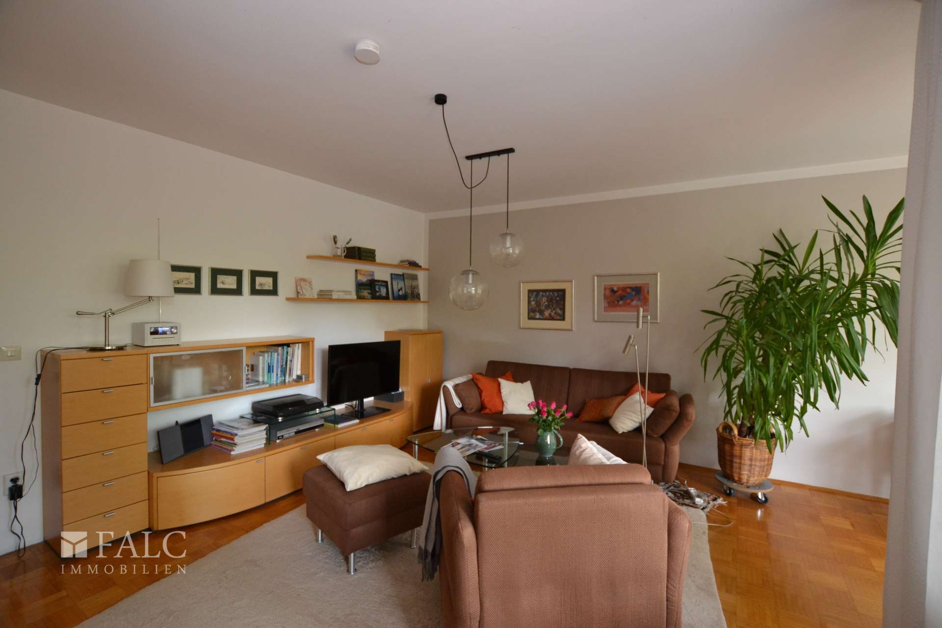Langjährig vermietete 3-Zimmer-Wohnung mit Balkon und Stellplatz – Kapitalanlage mit Perspektive – Germering – Vorschaubild 3