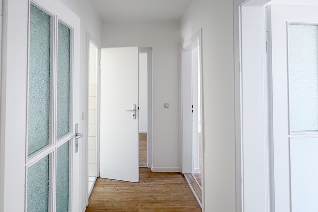 Renoviert und einziehbereit – wohnen in hellen Räumen... – Plauen – Vorschaubild 6