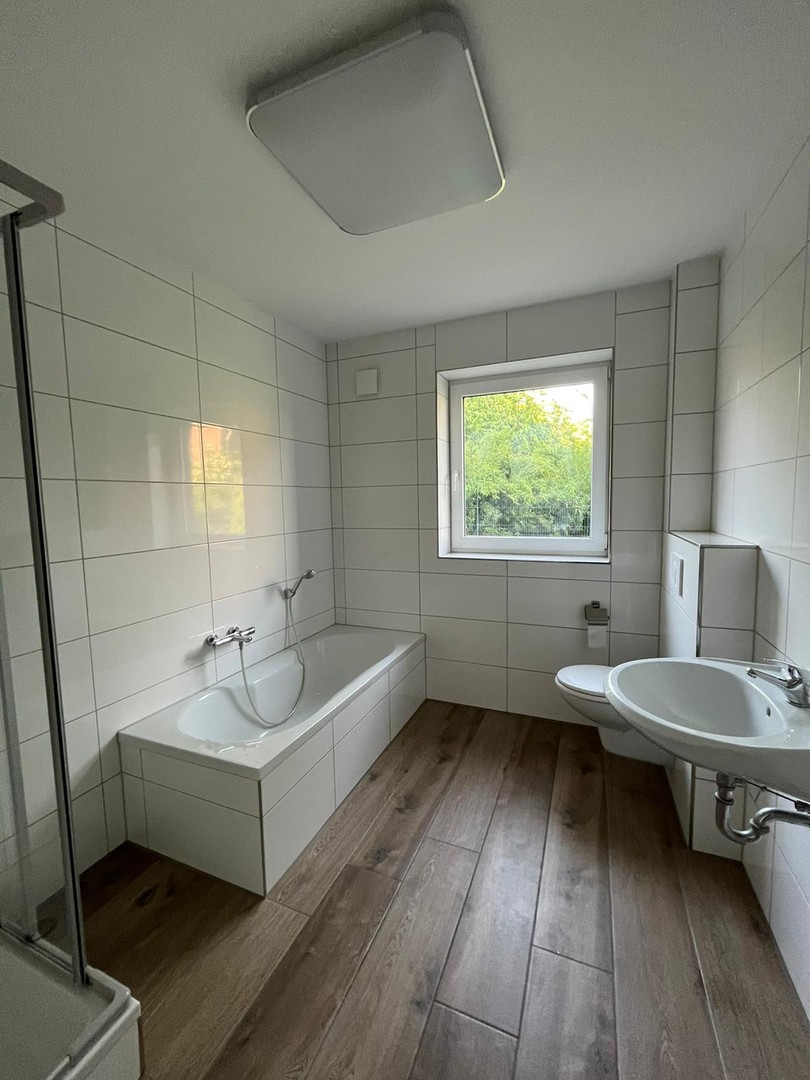 Moderne 3-Zimmer-EG-Wohnung mit Garten in zentraler Lage von Ibbenbüren – Ibbenbüren – Vorschaubild 3