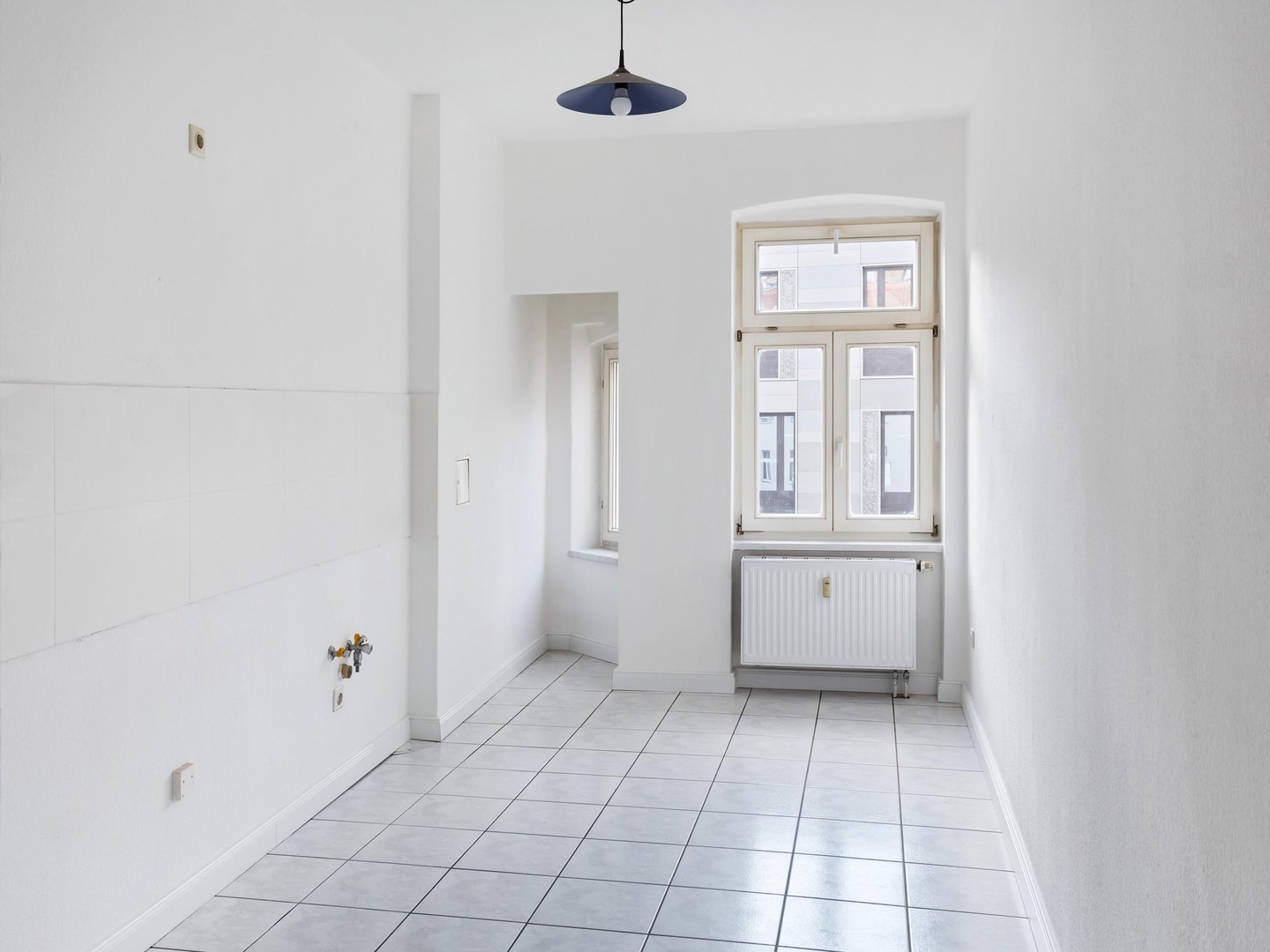 Bestandsvermietete 2-Zimmer-Altbauwohnung im denkmalgeschützten Gründerzeithaus – Görlitz – Vorschaubild 4