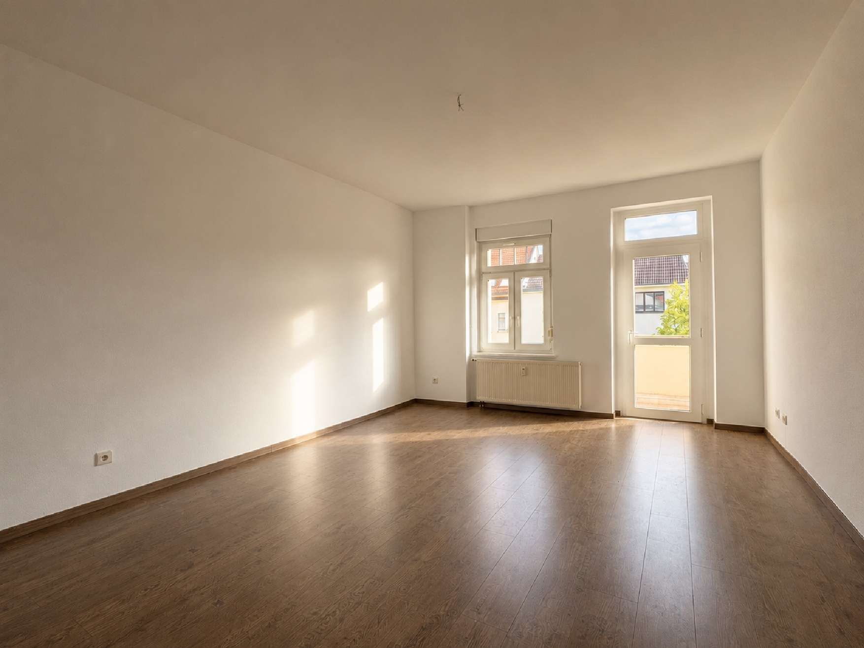 Helle Maisonettewohnung mit zwei Balkonen im wunderschönen Gohlis! – Leipzig – Vorschaubild 3