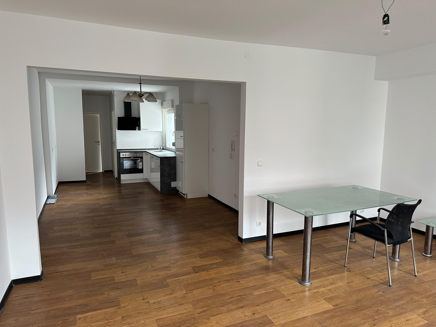 Moderne 3-Zimmer-Wohnung mit Einbauküche in zentraler Lage von Eschweiler – Eschweiler – Vorschaubild 3