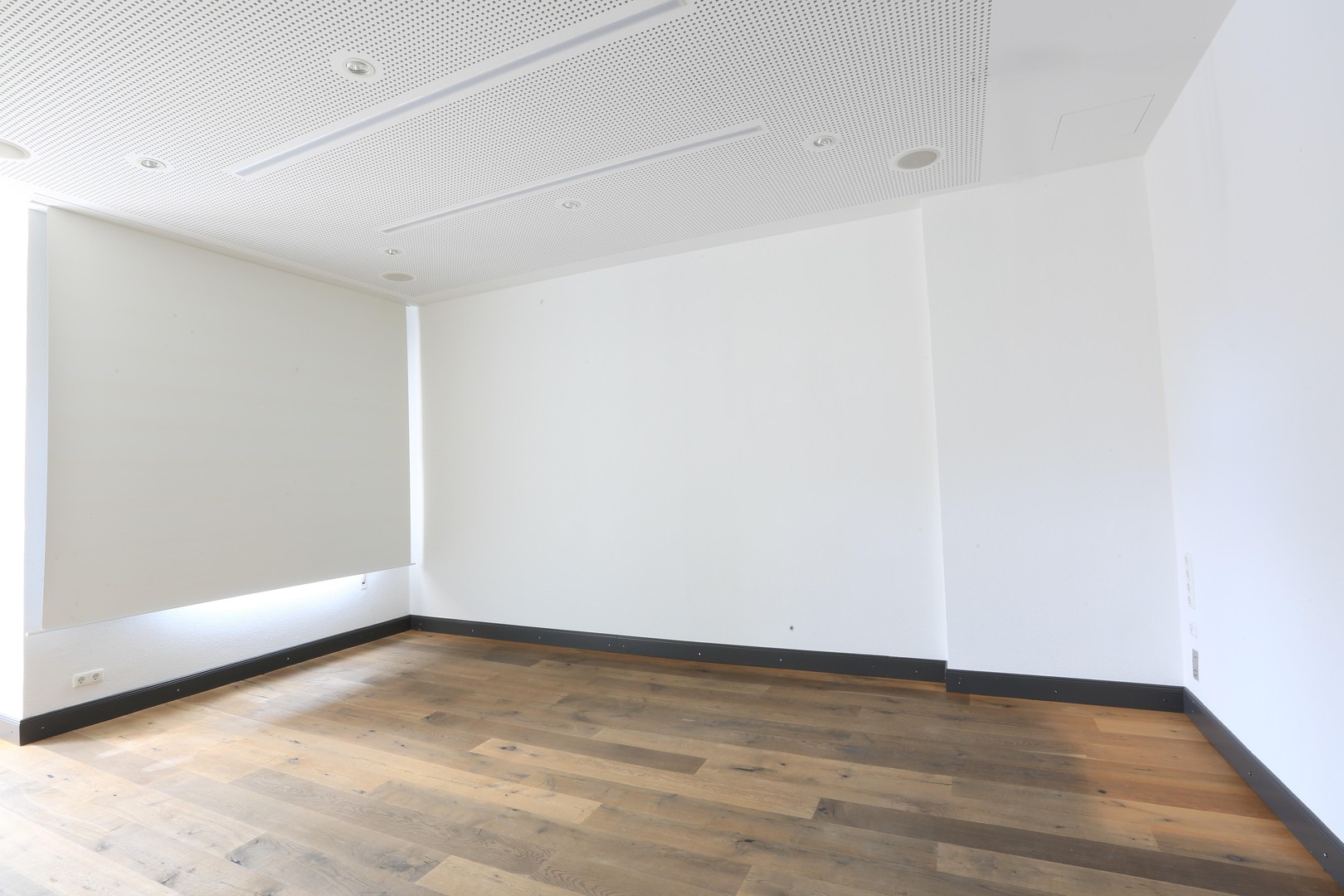 Exklusive Altbau-Etagenwohnung in historischer Stadtvilla im Zentrum vom Augsburg – Augsburg – Vorschaubild 9