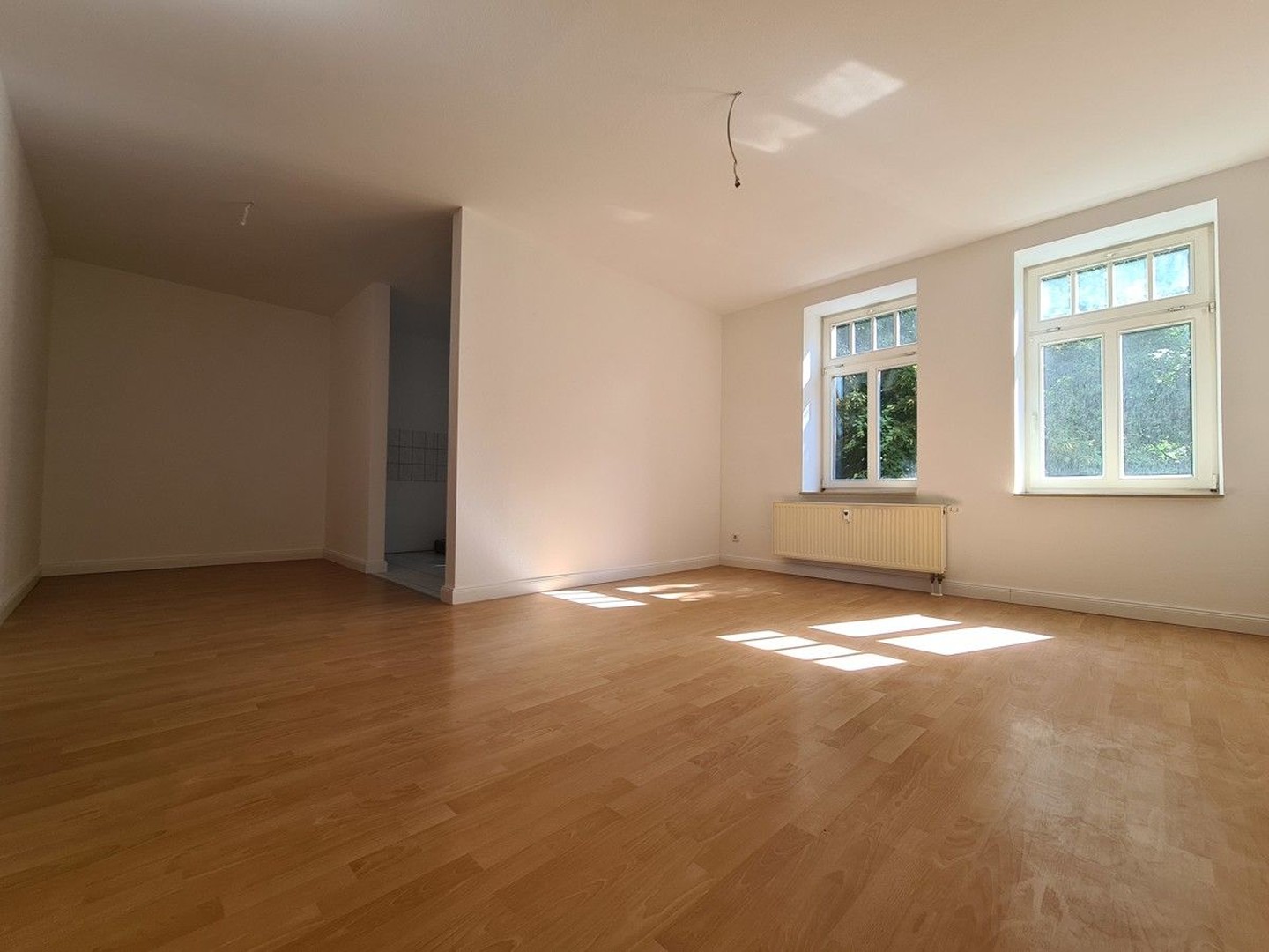 Modernisierte Wohnung mit EBK, 3-Zimmer und Balkon in Chemnitz – Chemnitz – Vorschaubild 5
