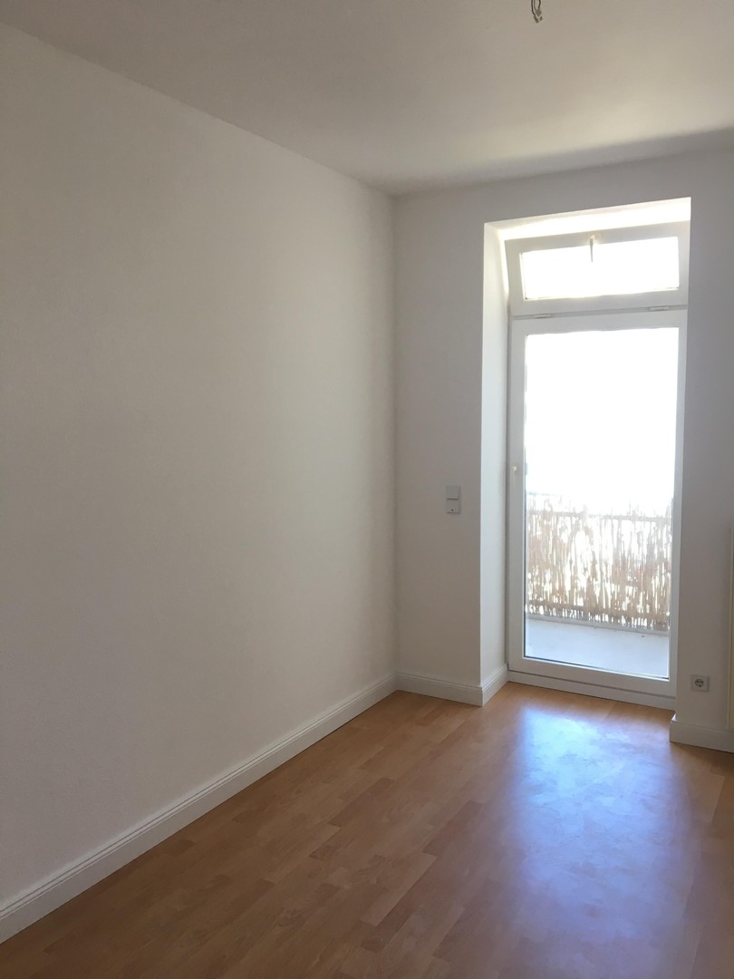 Modernisierte Wohnung mit EBK, 3-Zimmer und Balkon in Chemnitz – Chemnitz – Vorschaubild 12