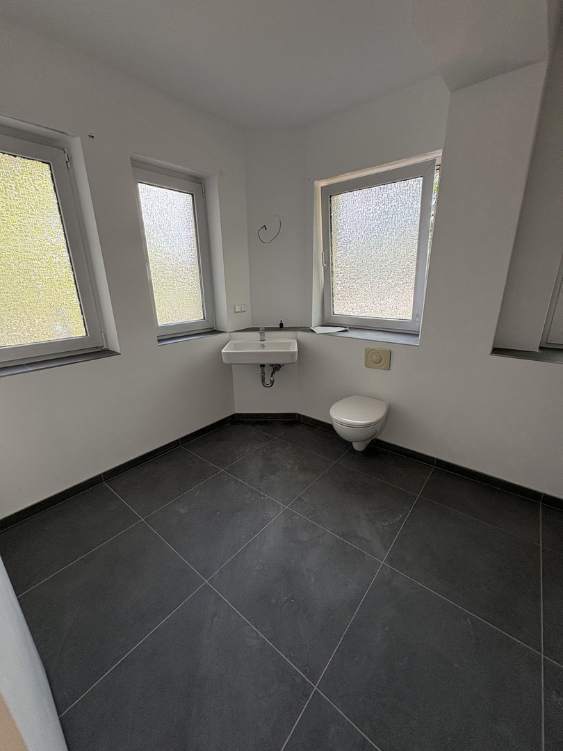 Provisionsfrei: Sanierte 3-Zimmer-Erdgeschosswohnung mit Terasse und Gartenanteil – Berlin – Vorschaubild 5